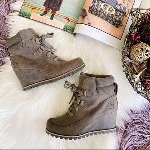 Ugg Kriston Waterproof Bootie